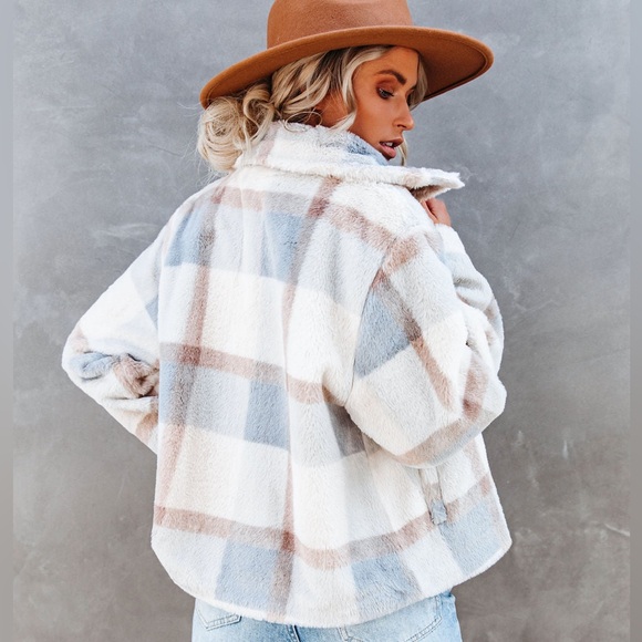ACOA Winter's Tale Pocketed Plaid Faux Fur Jacket - Picture 3 of 13
